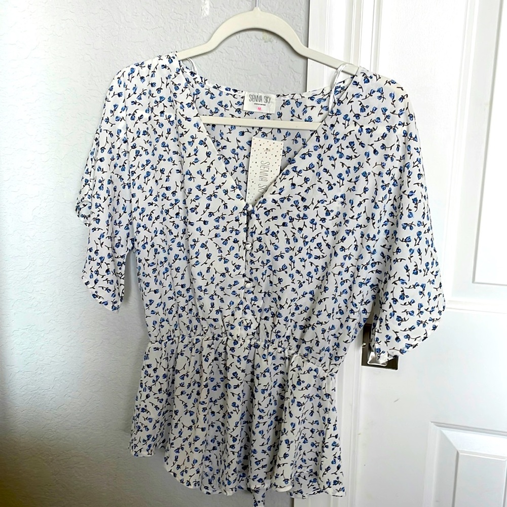 Sienna sky blue floral blouse size M